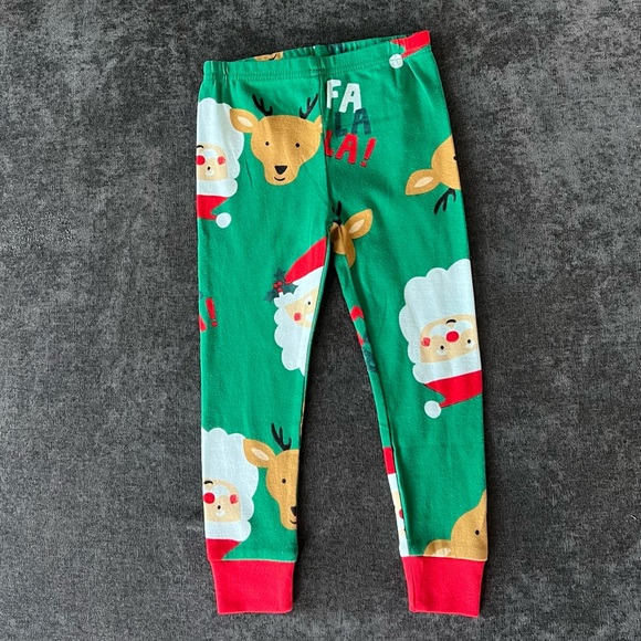 NWOT Boy’s Carter’s Christmas Pajamas - Picture 6 of 8